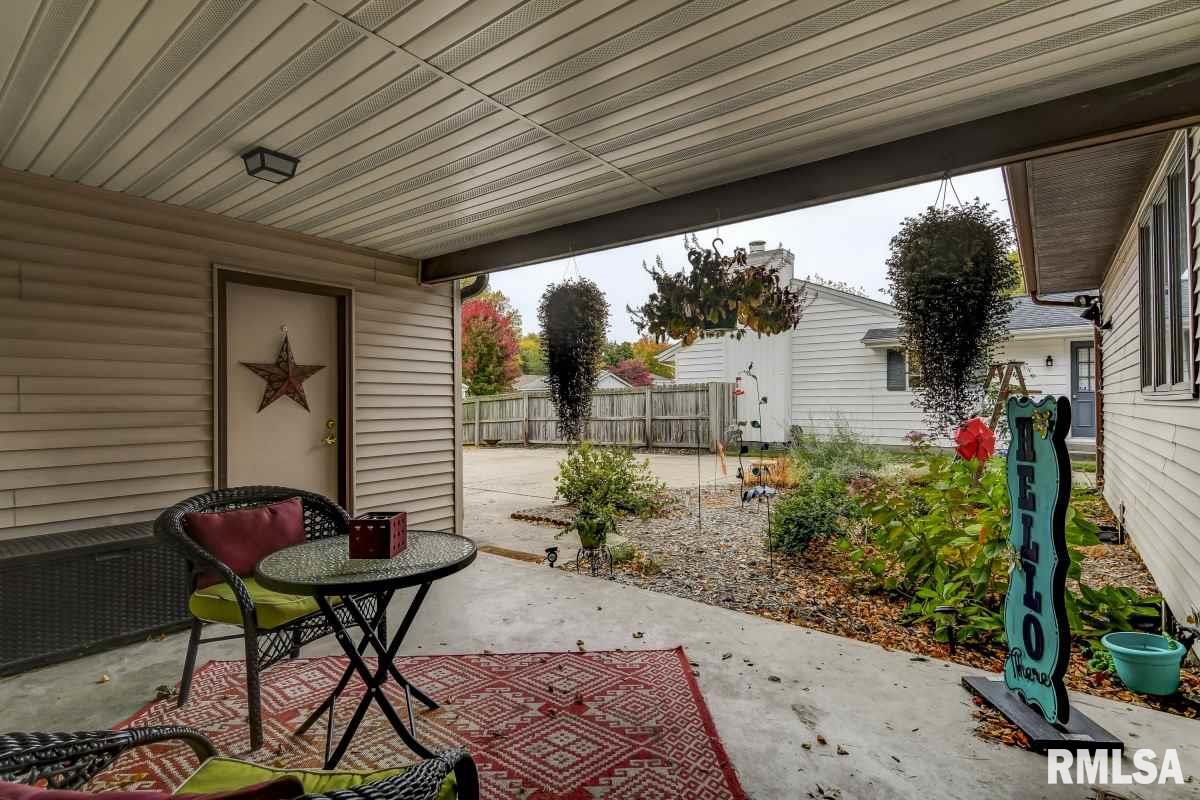 217 Quarterstaff Road Springfield, IL 62704 - Photo 35 of 36
