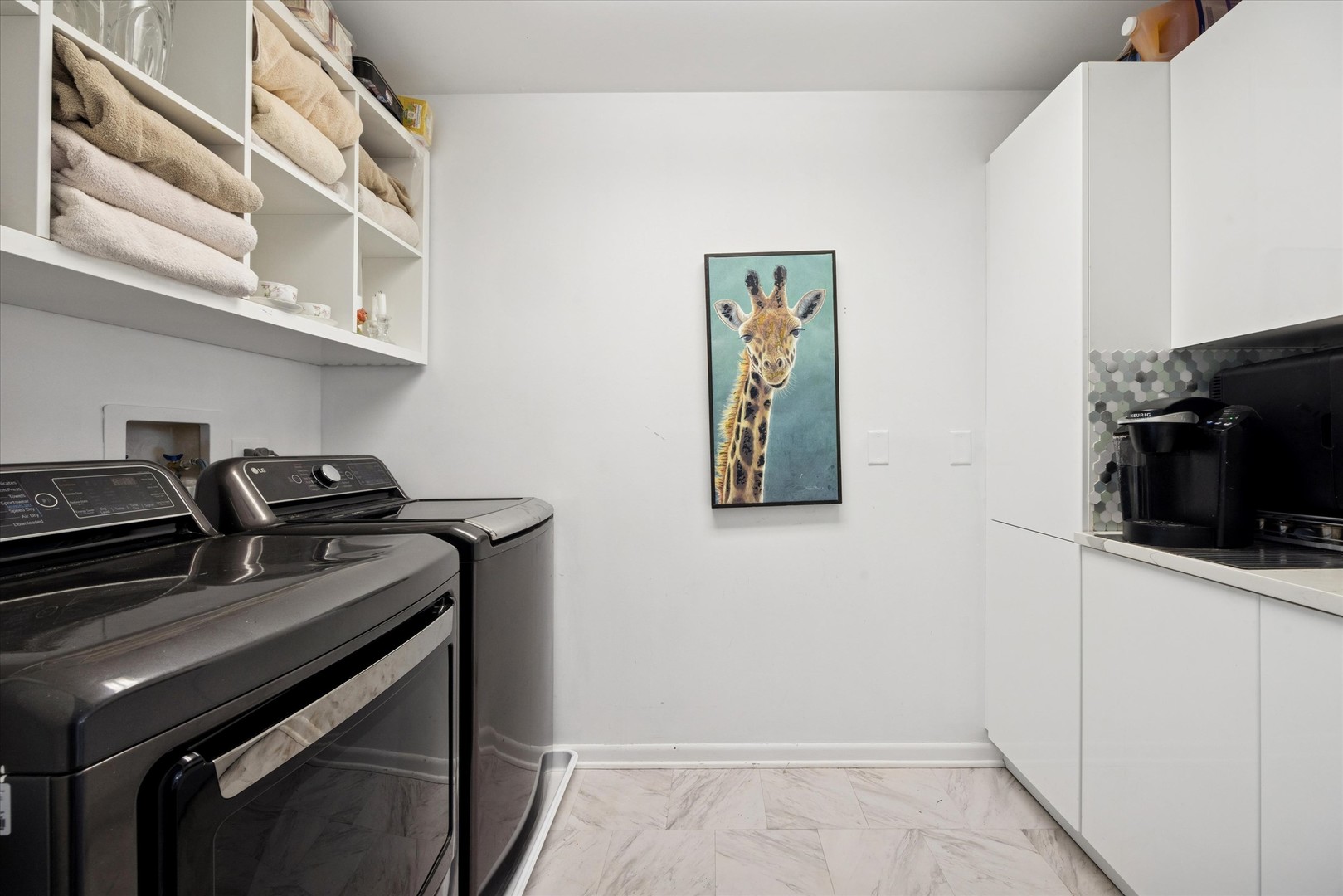 7940 Wolf Road Burr Ridge, IL 60527 - Photo 21 of 46