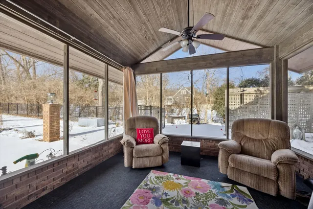 $1,250,000 | 7940 Wolf Road, Burr Ridge, IL 60527