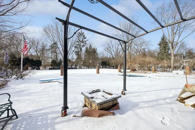 $1,250,000 | 7940 Wolf Road, Burr Ridge, IL 60527