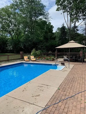 $1,250,000 | 7940 Wolf Road, Burr Ridge, IL 60527