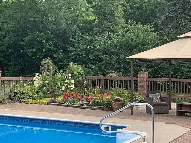 $1,250,000 | 7940 Wolf Road, Burr Ridge, IL 60527