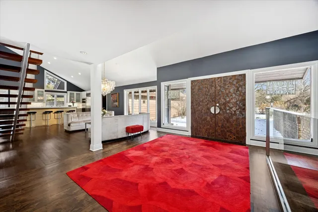 $1,250,000 | 7940 Wolf Road, Burr Ridge, IL 60527