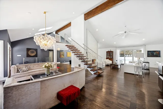 $1,250,000 | 7940 Wolf Road, Burr Ridge, IL 60527