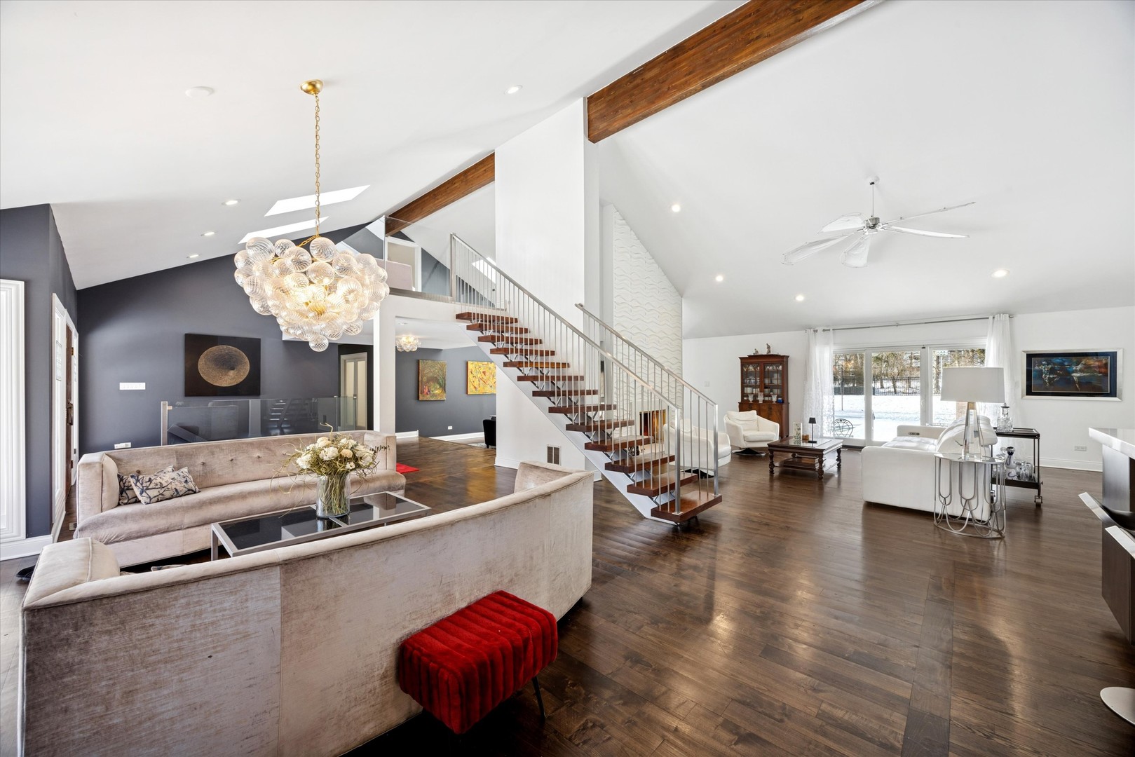 7940 Wolf Road Burr Ridge, IL 60527 - Photo 9 of 46