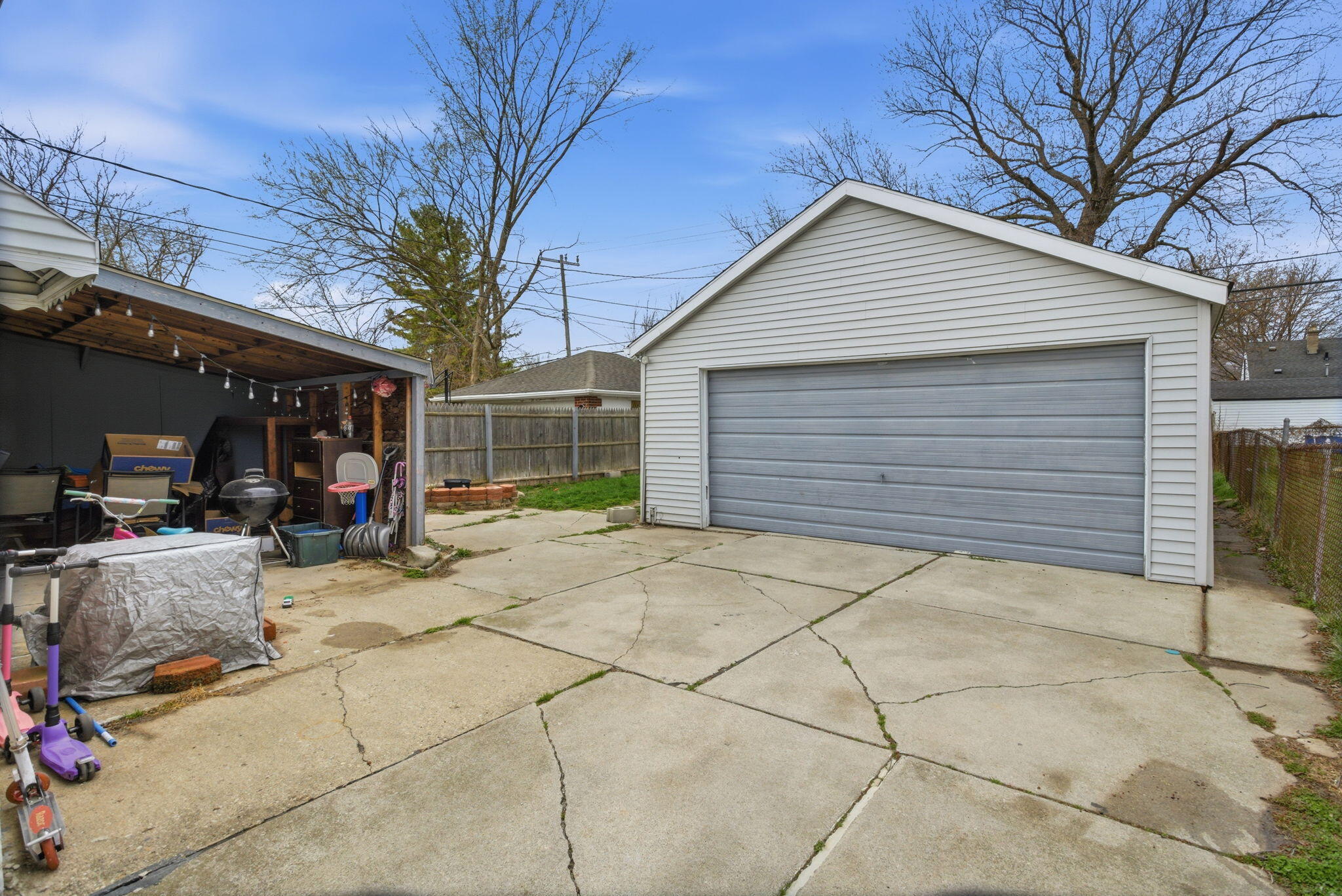 24657 Flower Avenue Eastpointe, MI 48021 - Photo 22 of 25 22-web-or-mls-_17a8129 mark thomas hubbl