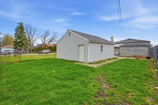 $159,000 | 24657 Flower Avenue, Eastpointe, MI 48021
