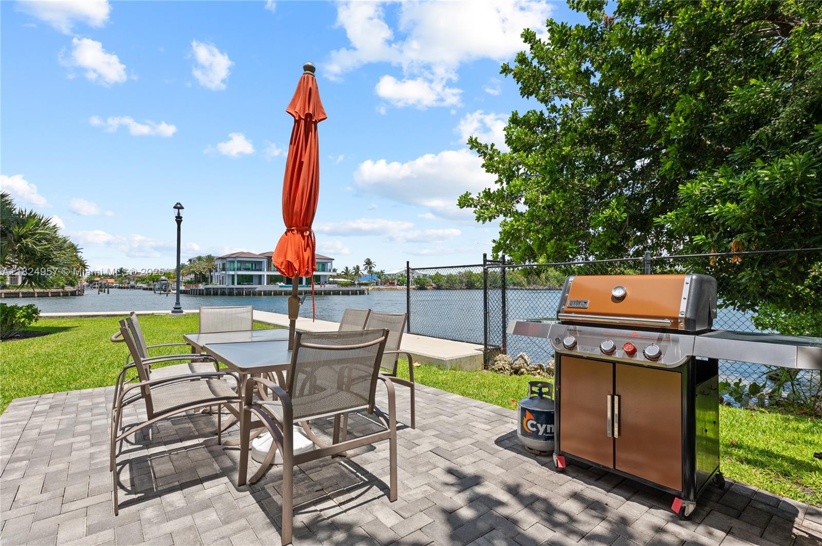 2871 North Ocean Boulevard, Unit V143 Boca Raton, FL 33431 - Photo 17 of 20 waterfront building patio