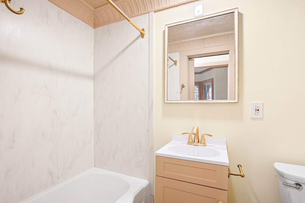 52 Mattoon Street, Unit 1 Springfield, MA 01105 - Photo 15 of 31 Gallery Image 15