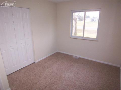 9078 North Bray Road Clio, MI 48420 - Photo 7 of 13 20166557-6.JPG