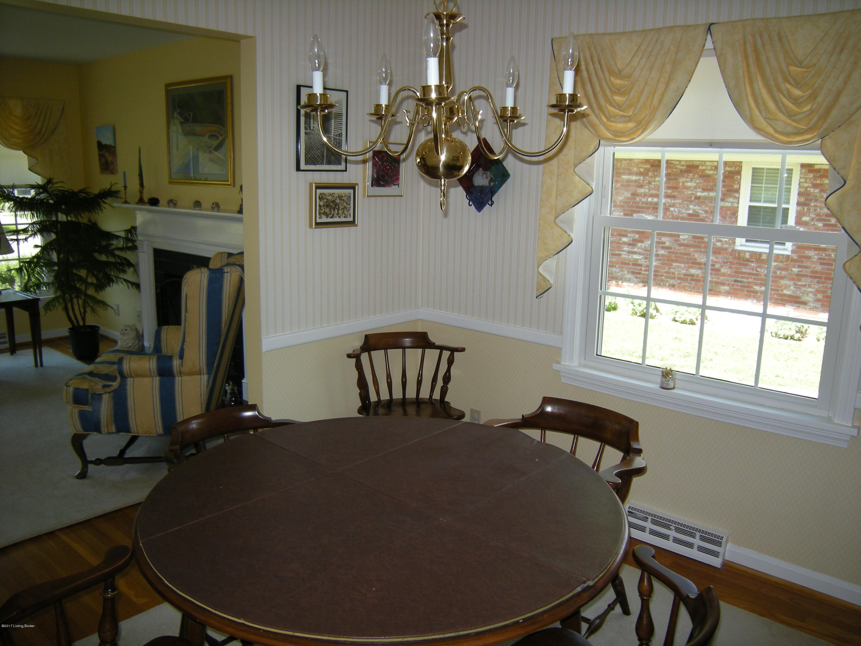6809 Greenlawn Road Louisville, KY 40222 - Photo 5 of 27 5 DINING ROOM (2)