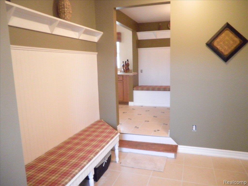 203 East Van Riper Road Fowlerville, MI 48836 - Photo 4 of 12 van riper house 002