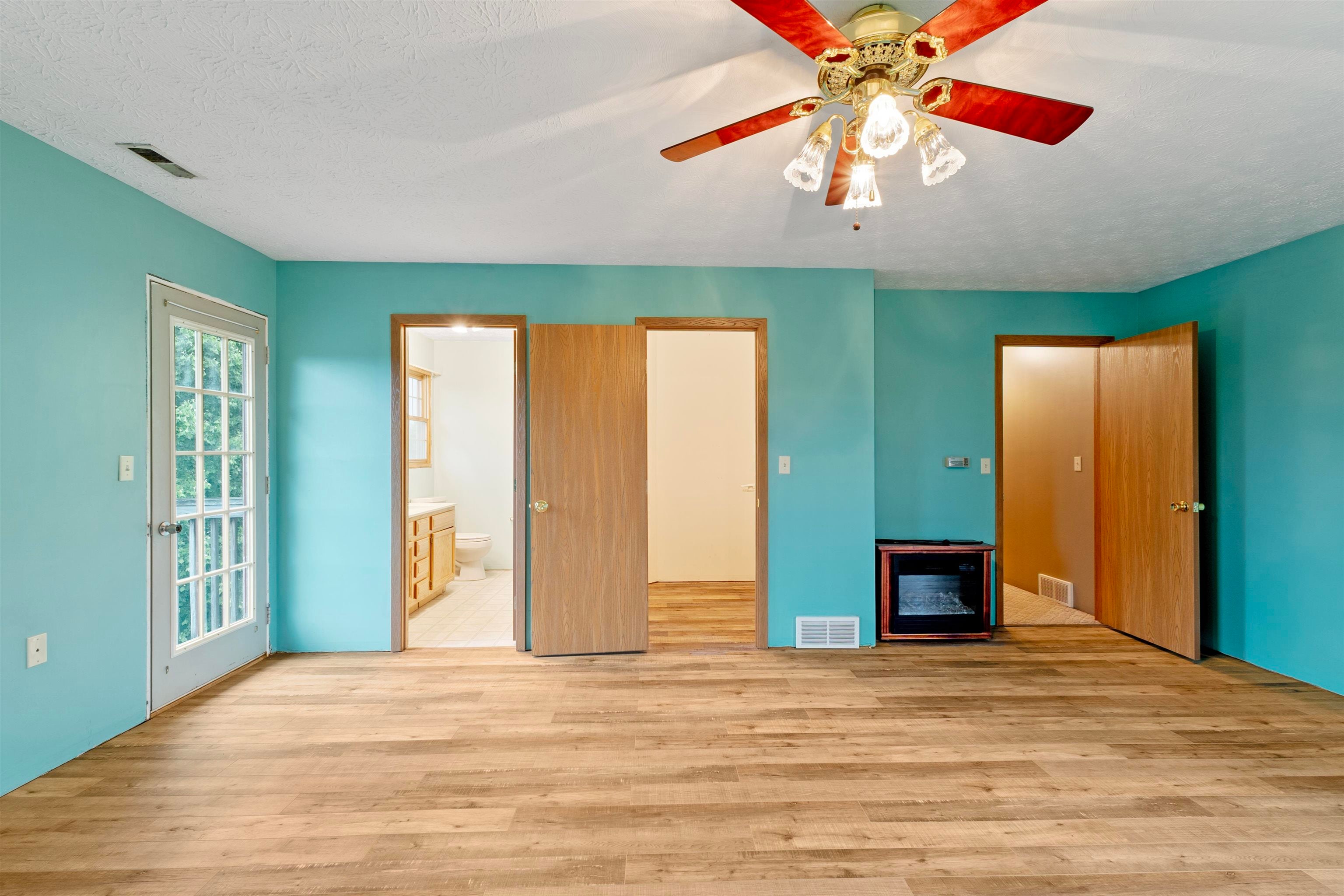 4961 Green Valley Road Huntington, WV 25701 - Photo 12 of 32 Gallery Image 12