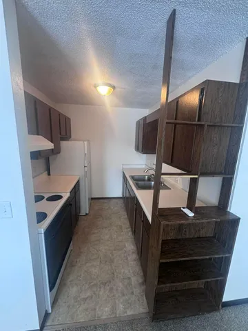 $650 | 408 Park Avenue, Unit 7, Madison, MN 56256