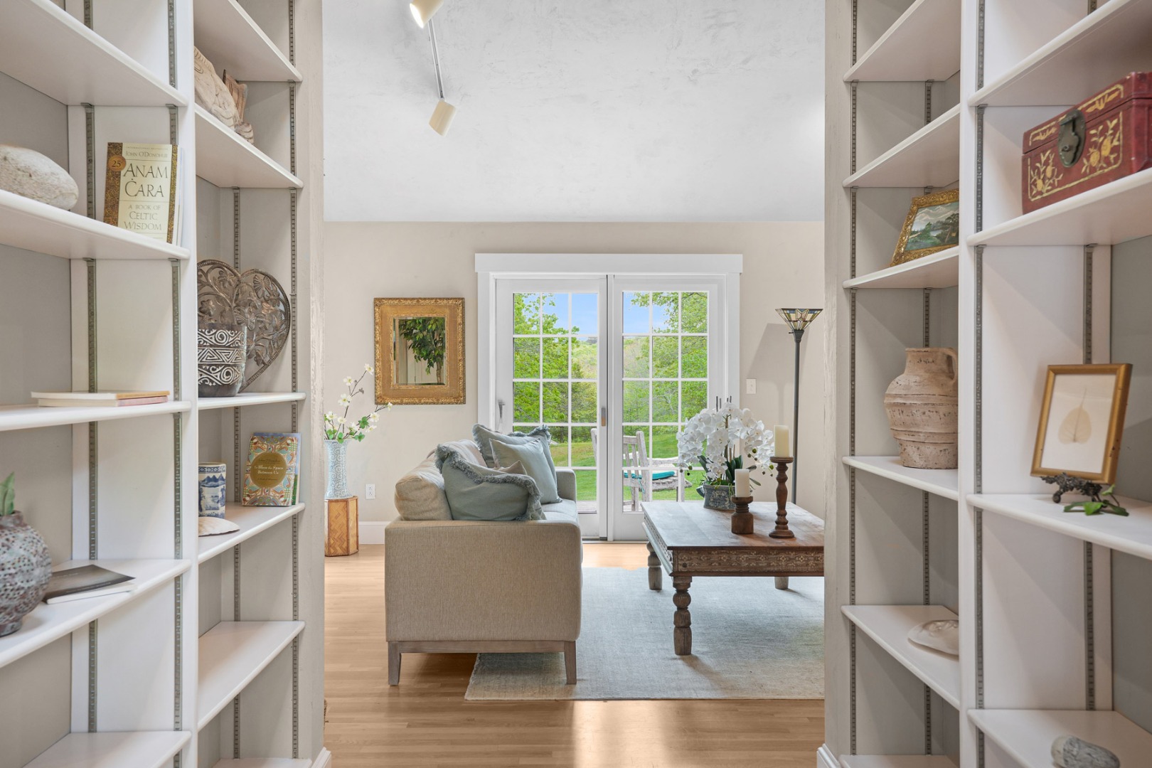 300 N Road Chilmark, MA 02535 - Photo 15 of 32