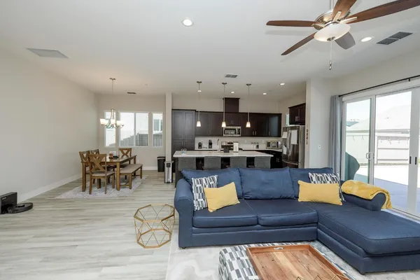 $639,990 | 3660 Colorado Avenue, Turlock, CA 95382