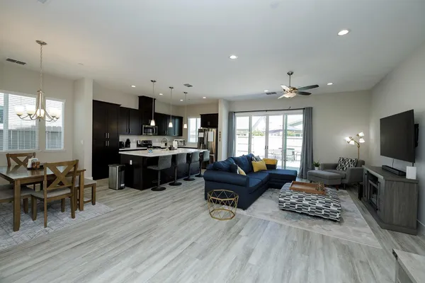 $639,990 | 3660 Colorado Avenue, Turlock, CA 95382