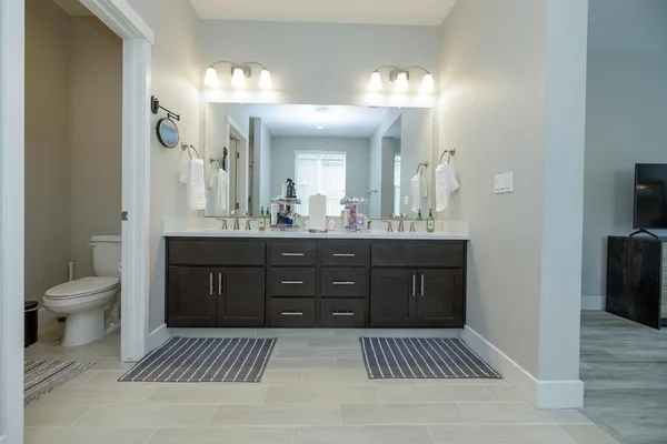 $639,990 | 3660 Colorado Avenue, Turlock, CA 95382