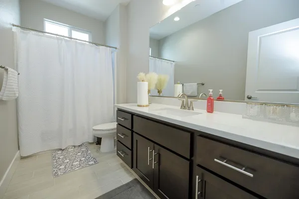 $639,990 | 3660 Colorado Avenue, Turlock, CA 95382