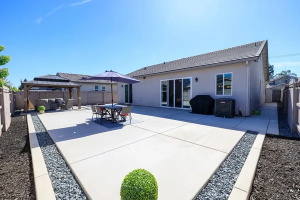 $639,990 | 3660 Colorado Avenue, Turlock, CA 95382