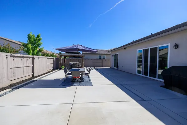 $639,990 | 3660 Colorado Avenue, Turlock, CA 95382