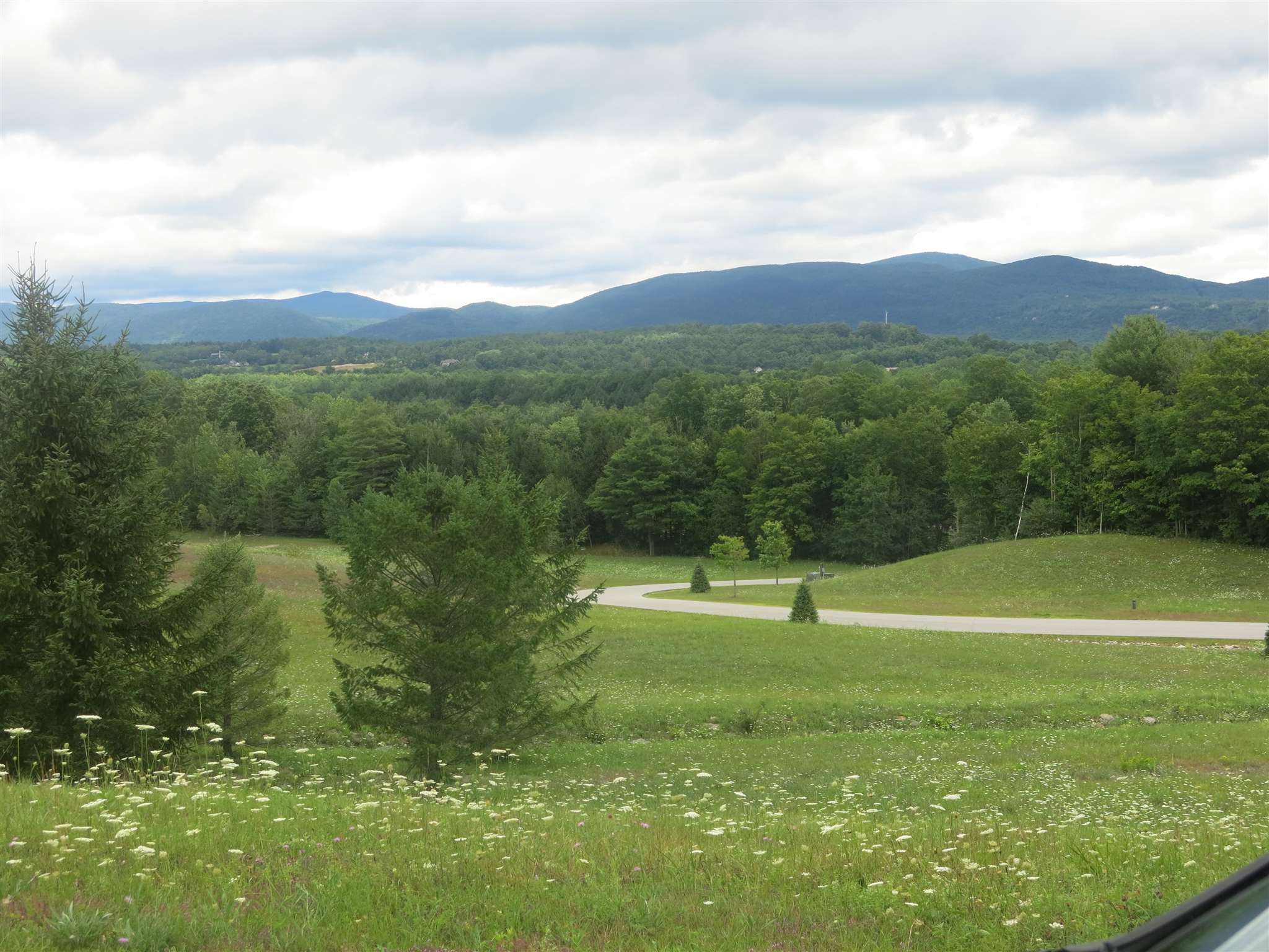 9-10 Partridge Hill Manchester Center, VT 05255 - Photo 2 of 4 Gallery Image 2