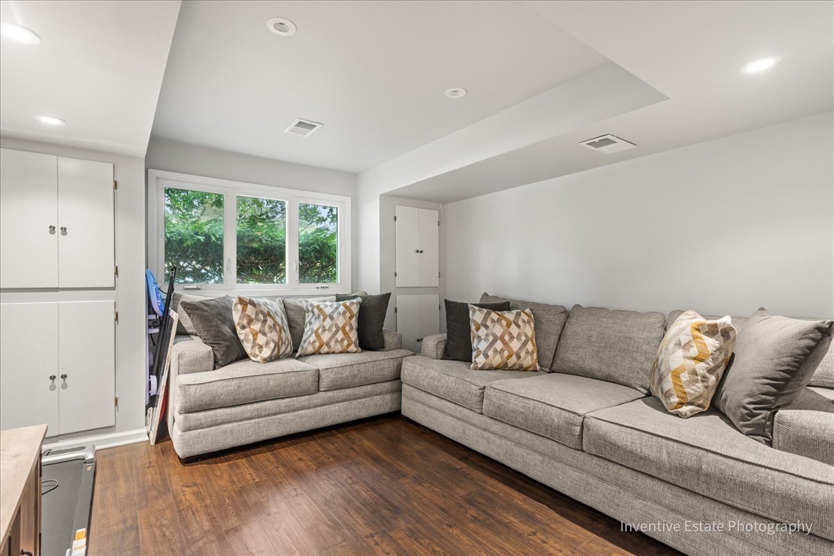 18530 Stedhall Road Homewood, IL 60430 - Photo 13 of 24