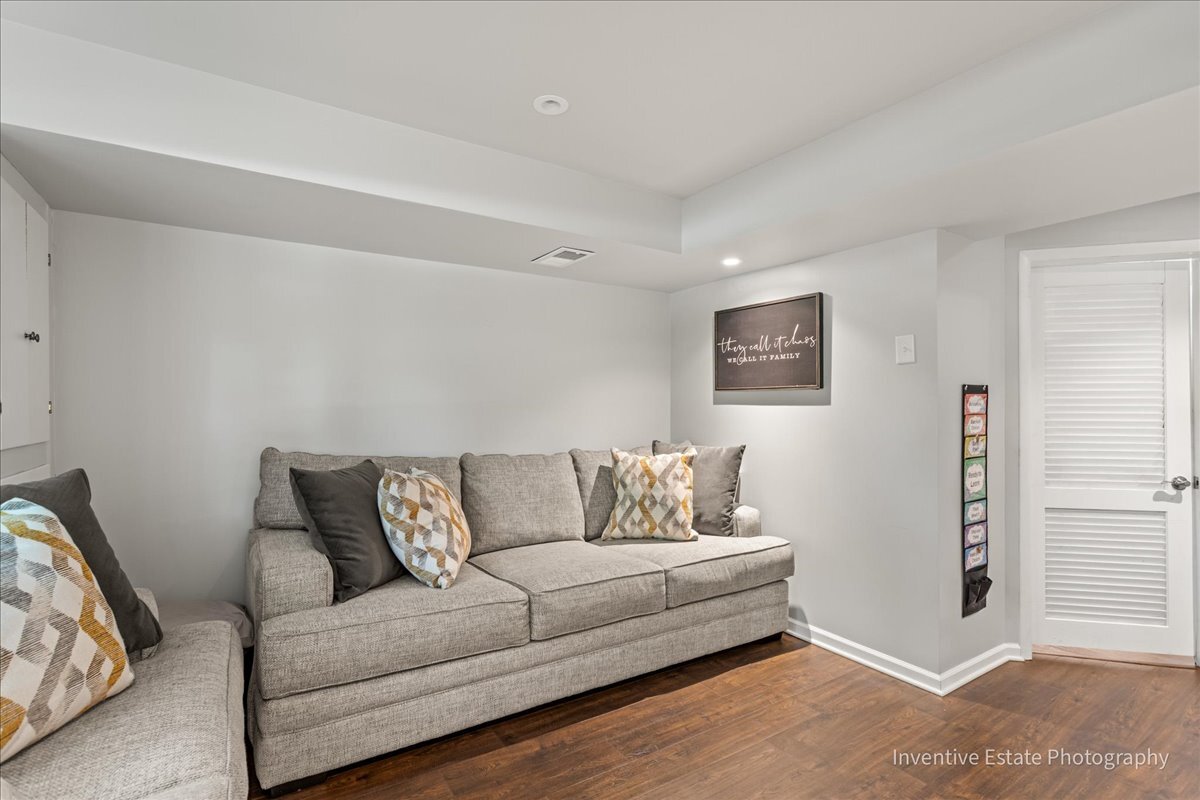 18530 Stedhall Road Homewood, IL 60430 - Photo 14 of 24