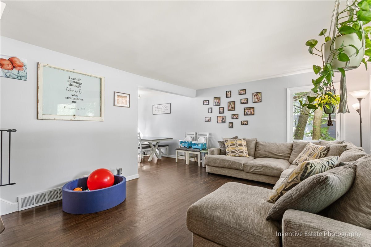 18530 Stedhall Road Homewood, IL 60430 - Photo 4 of 24