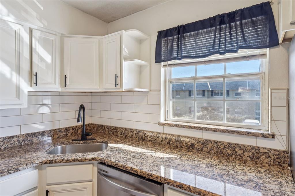 525 South Conway Road, Unit 59 Orlando, FL 32807 - Photo 5 of 21