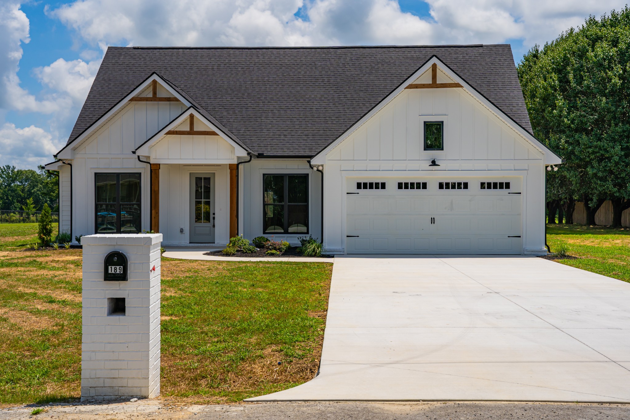 189 Strawberry Ridge Manchester, TN 37355 - Photo 1 of 56 a view of house with swimming pool outdoor seating