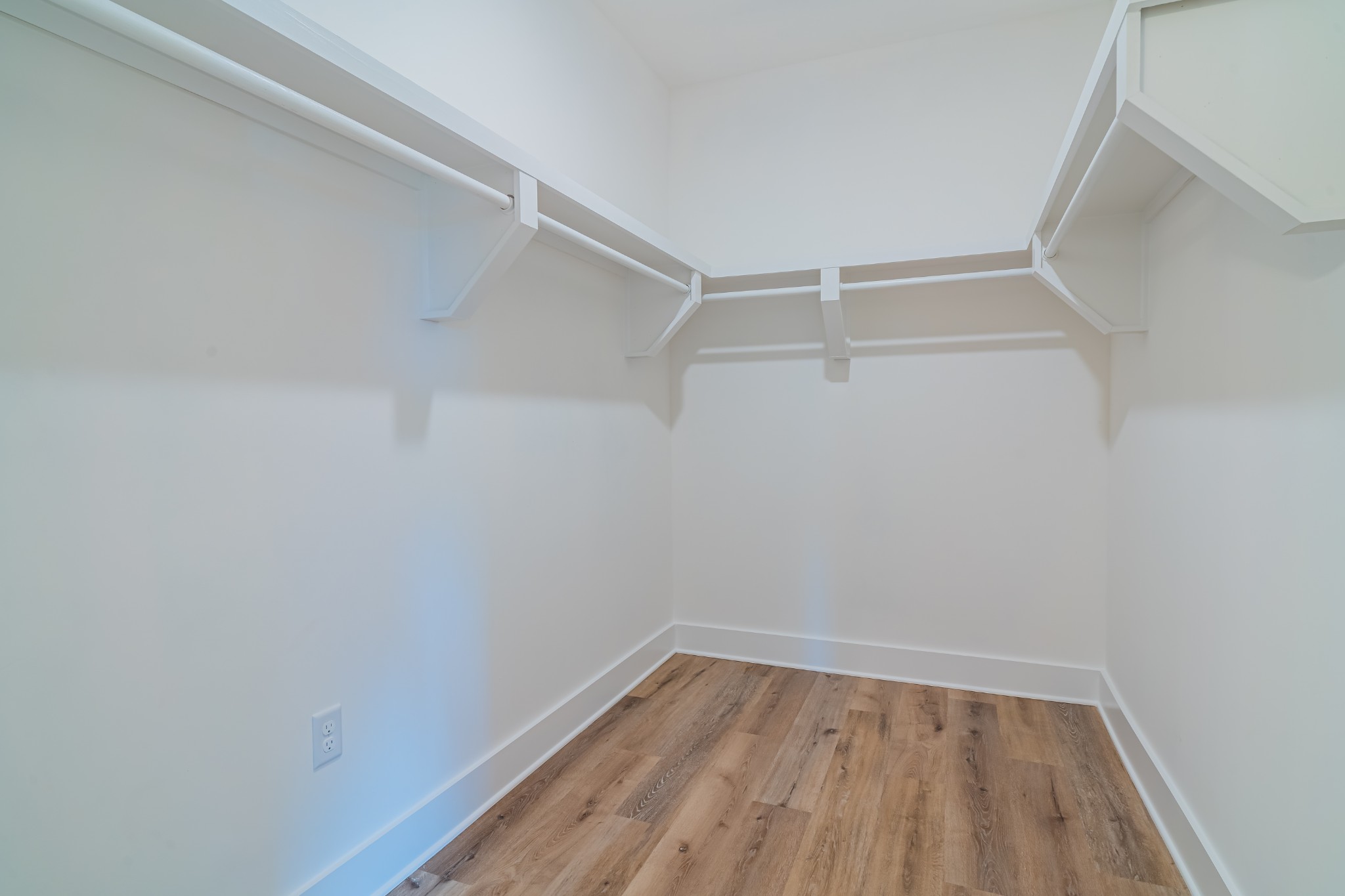 189 Strawberry Ridge Manchester, TN 37355 - Photo 30 of 56 a view of an empty walk in closet