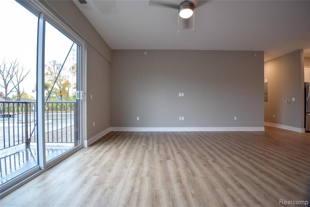 1401 South Rochester Road, Unit 203 Rochester, MI 48307 - Photo 6 of 17