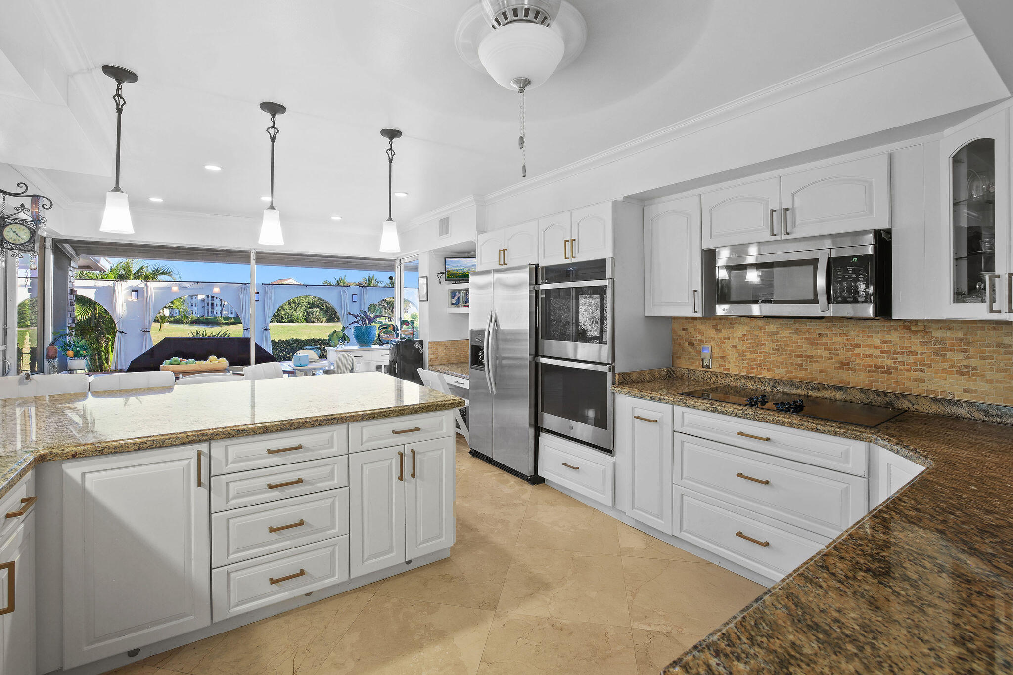 4210 Casper Court Hollywood, FL 33021 - Photo 18 of 22 AP2A4114-ok