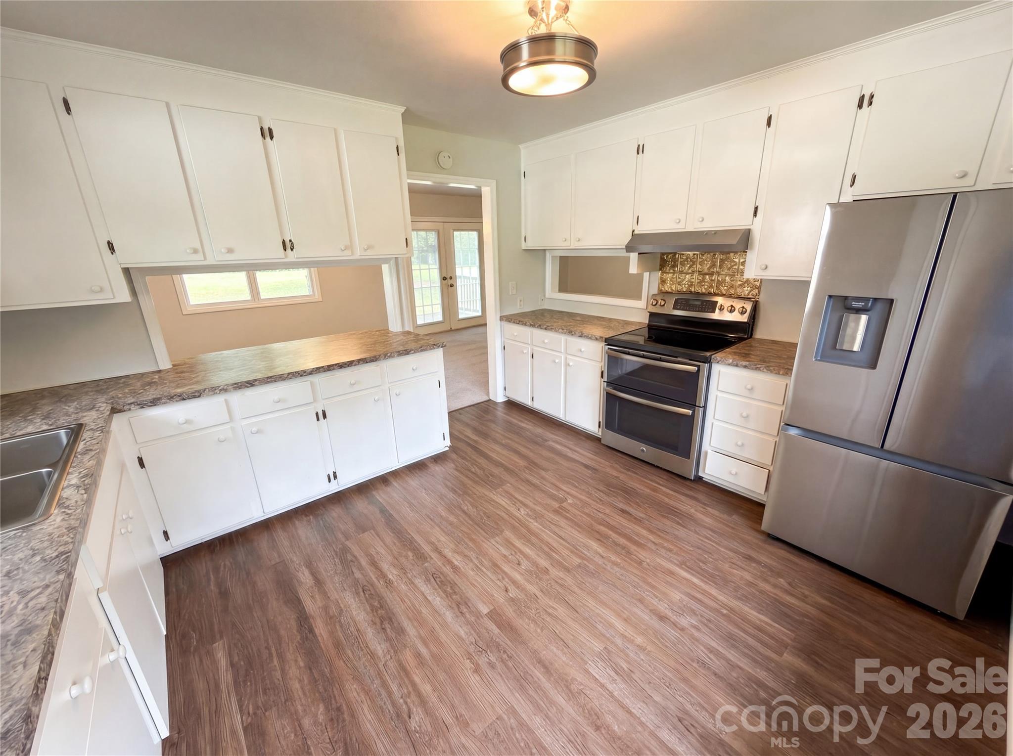 565 Rutledge Drive Catawba, SC 29704 - Photo 6 of 18