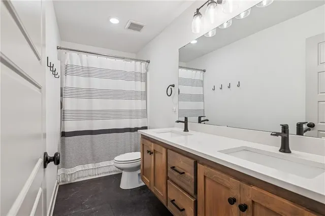 $600,000 | 9004 Northeast 111th Place, Kansas City, MO 64157