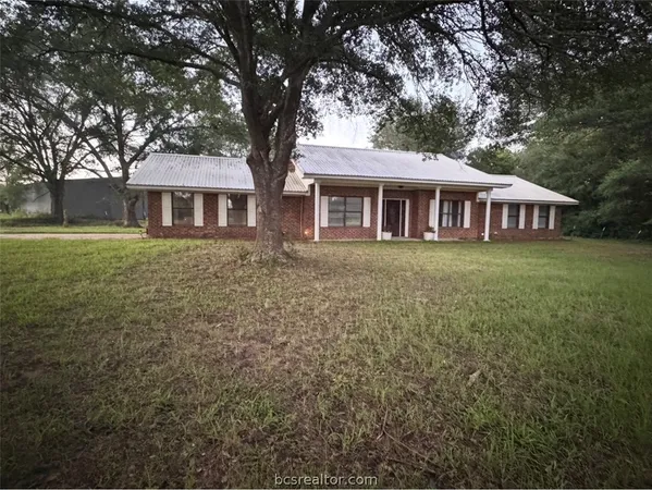 $475,000 | 410 Lcr 890, Jewett, TX 75846