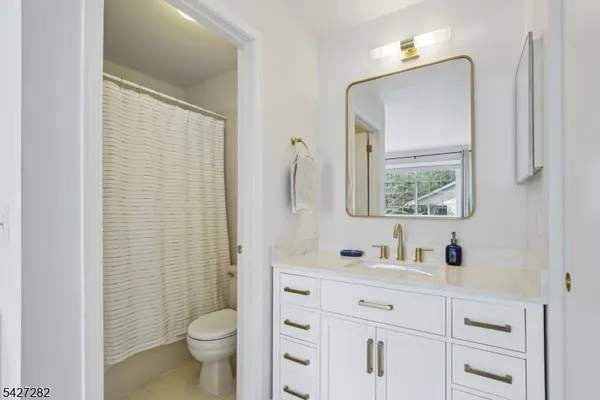 $565,000 | 9 Sussex Court, Bedminster, NJ 07921