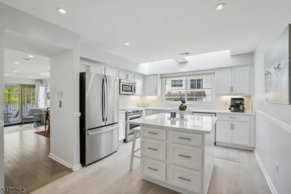 $565,000 | 9 Sussex Court, Bedminster, NJ 07921