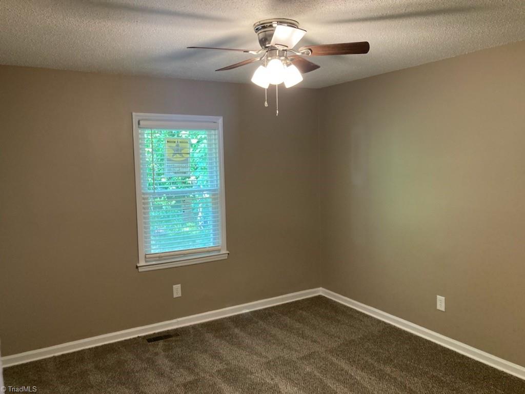 840 Cummins Street High Point, NC 27262 - Photo 12 of 22 Gallery Image 12