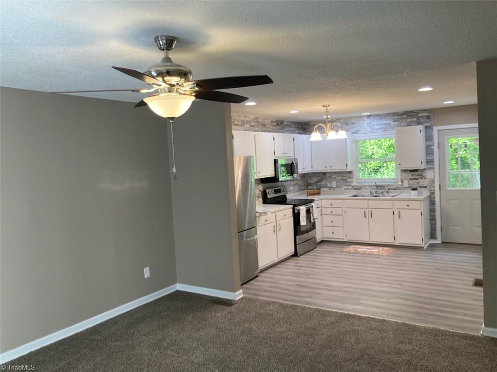 840 Cummins Street High Point, NC 27262 - Photo 4 of 22 Gallery Image 4
