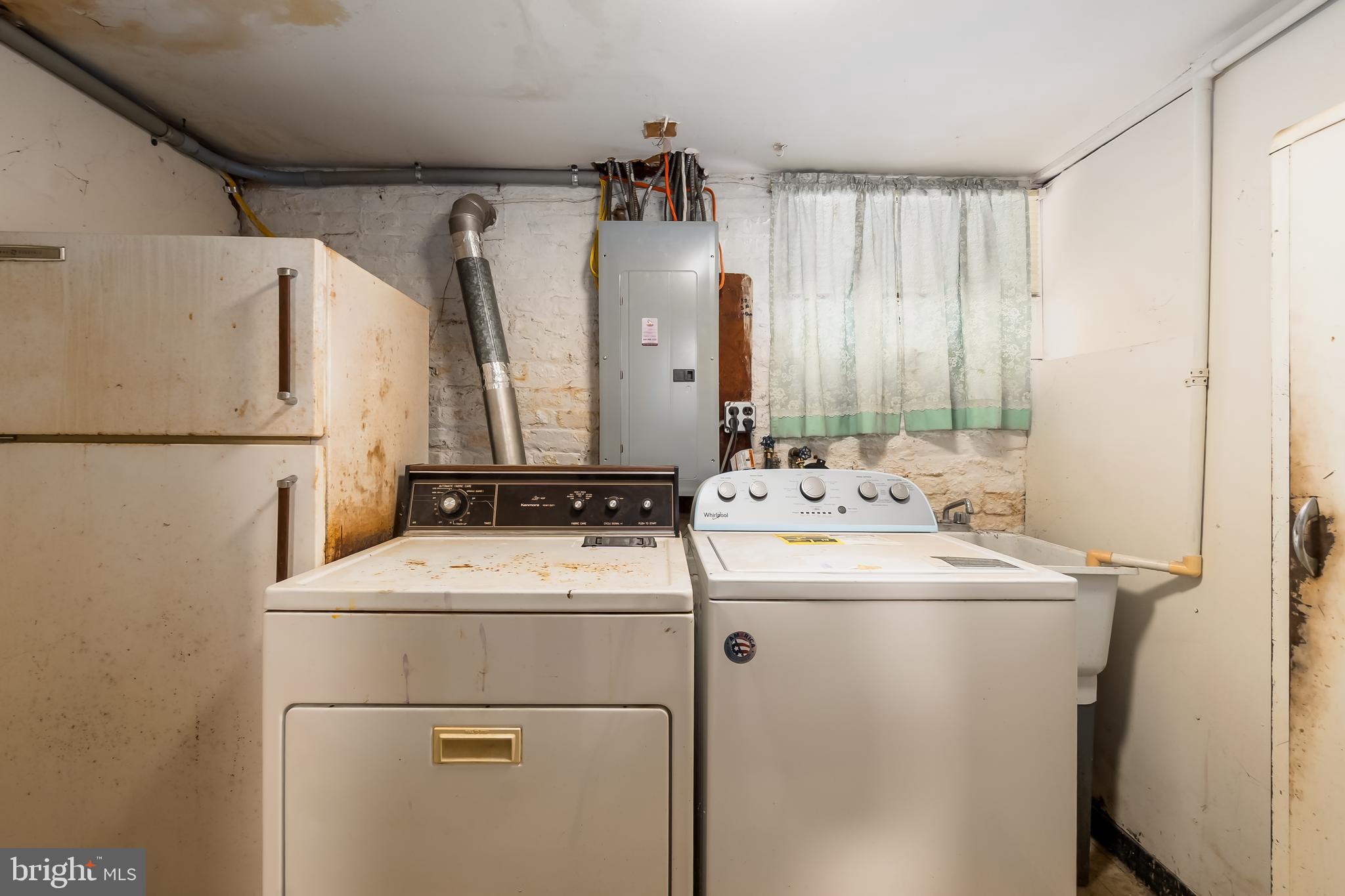 4413 7th Street Northwest Washington, DC 20011 - Photo 14 of 20 a utility room with dryer and washer