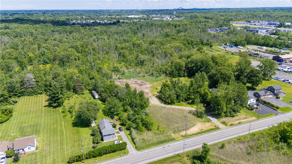 1652 Manitou Road Greece, NY 14626 - Photo 2 of 24