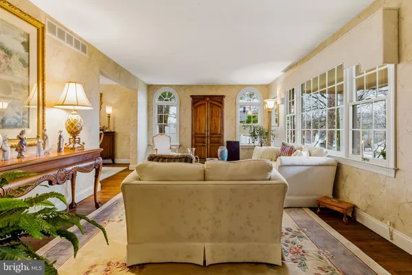 $545,000 | 32 Norwich Drive, Sewell, NJ 08080