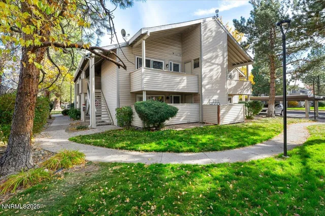 an outdoor view of the patio and entertaining space