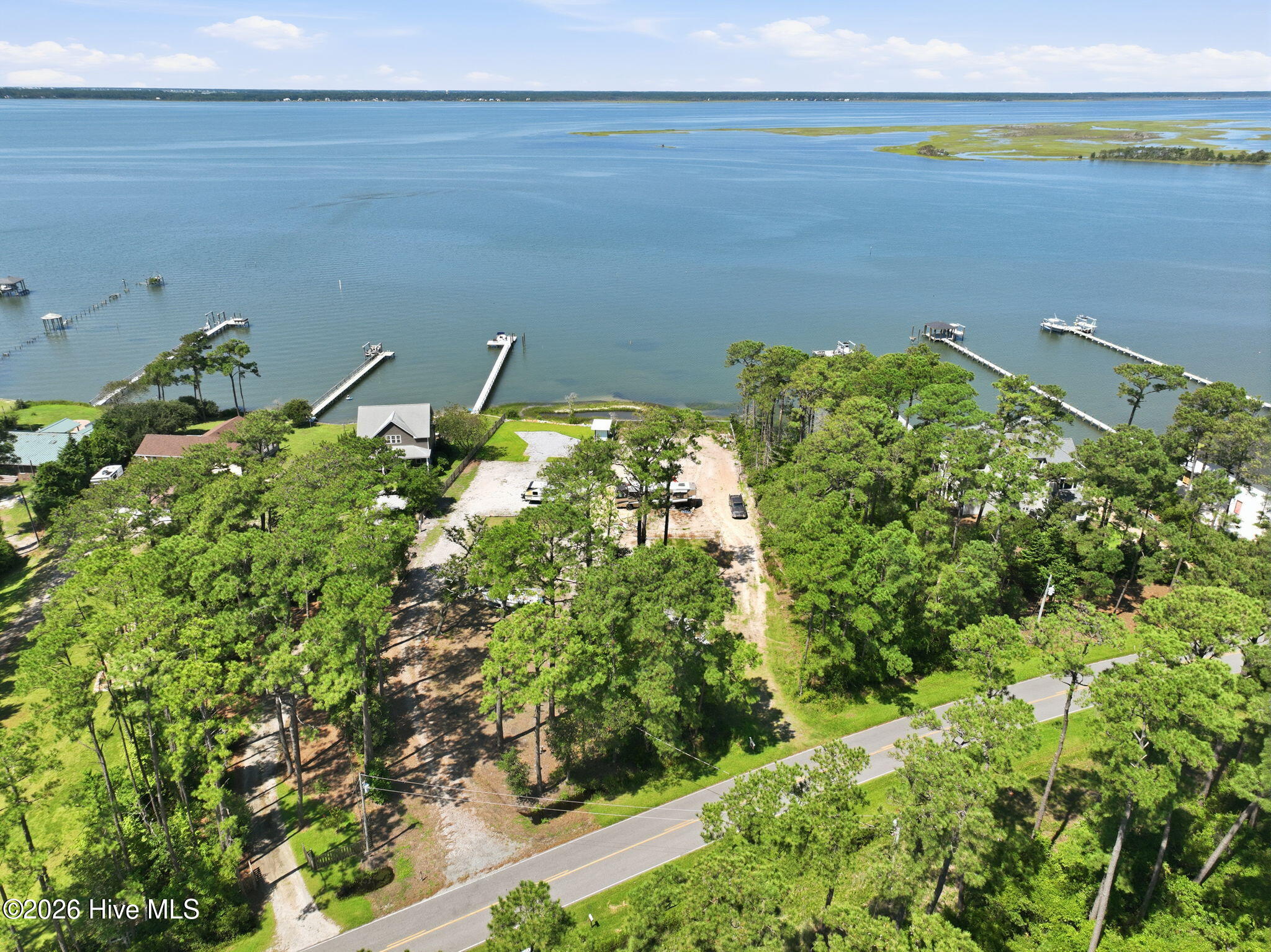 980 Crow Hill Road Beaufort, NC 28516 - Photo 2 of 16 Gallery Image 2