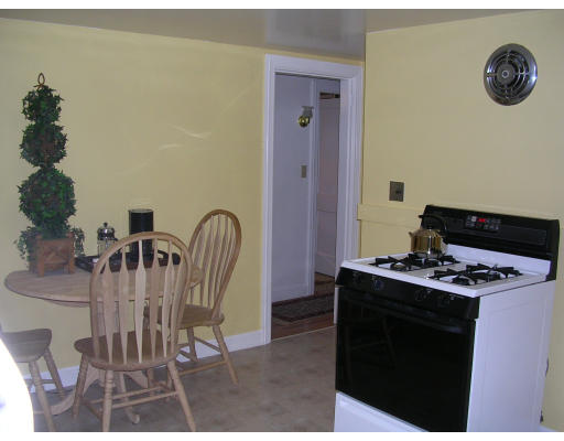 408 Chase Road Lunenburg, MA 01462 - Photo 7 of 15