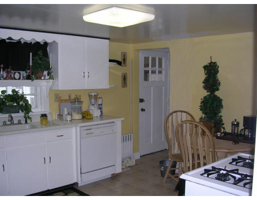 408 Chase Road Lunenburg, MA 01462 - Photo 8 of 15