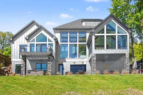 $5,100,000 | 4630 East Gull Lake Drive, Unit A, Hickory Corners, MI 49060