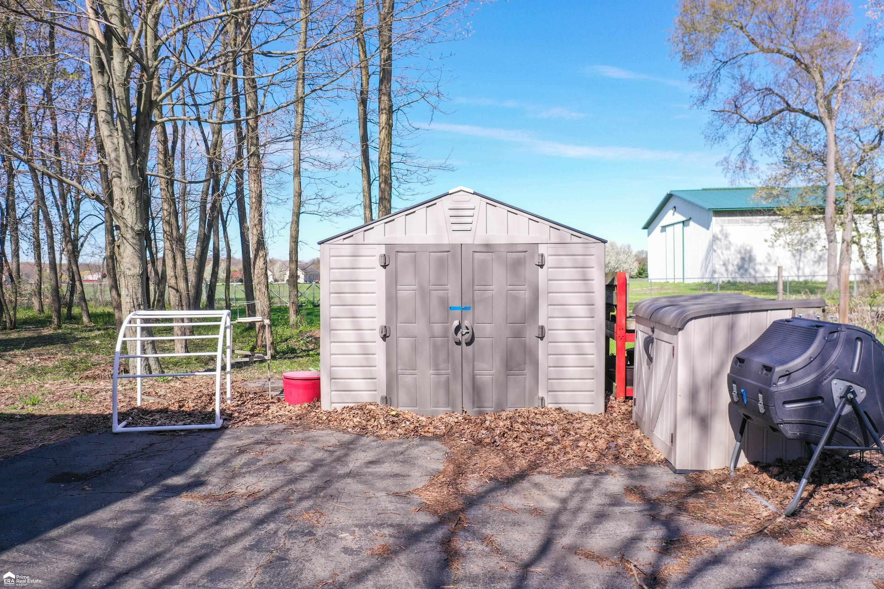 11940 Caldwaller Road Fenton, MI 48430 - Photo 17 of 37
